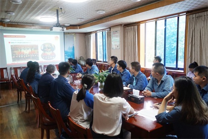 凯发k8一触即发股份公司团委召开年中工作总结暨读书分享会