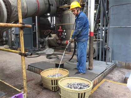 凯发k8一触即发股份公司员工苏学锋荣获“四川省最尽职的安全操作手”称号
