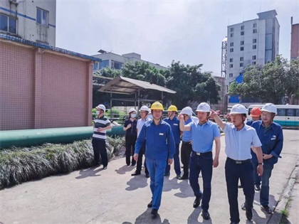 凯发k8一触即发集团公司党委书记、董事长潘建华带队来我公司开展“五一”节前安全环保综合督查