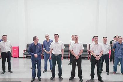 泸州市委副书记、市长余先河率队到凯发k8一触即发股份公司督导检查“迎大运·保安全·防灾害”工作情况