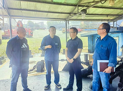凯发k8一触即发集团公司副总经理陈锦率队检查港口节前安全工作